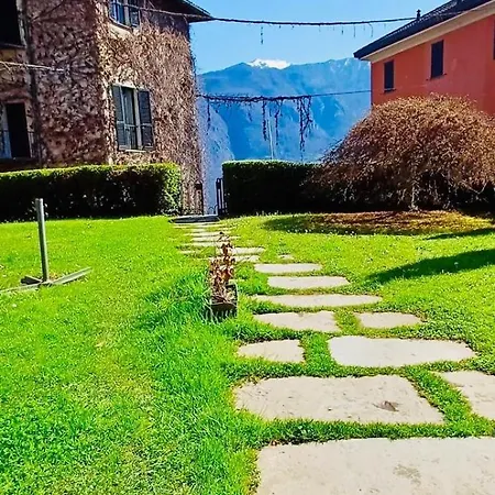 Lucia Apartament *