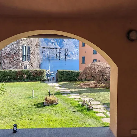 Lucia Apartament *